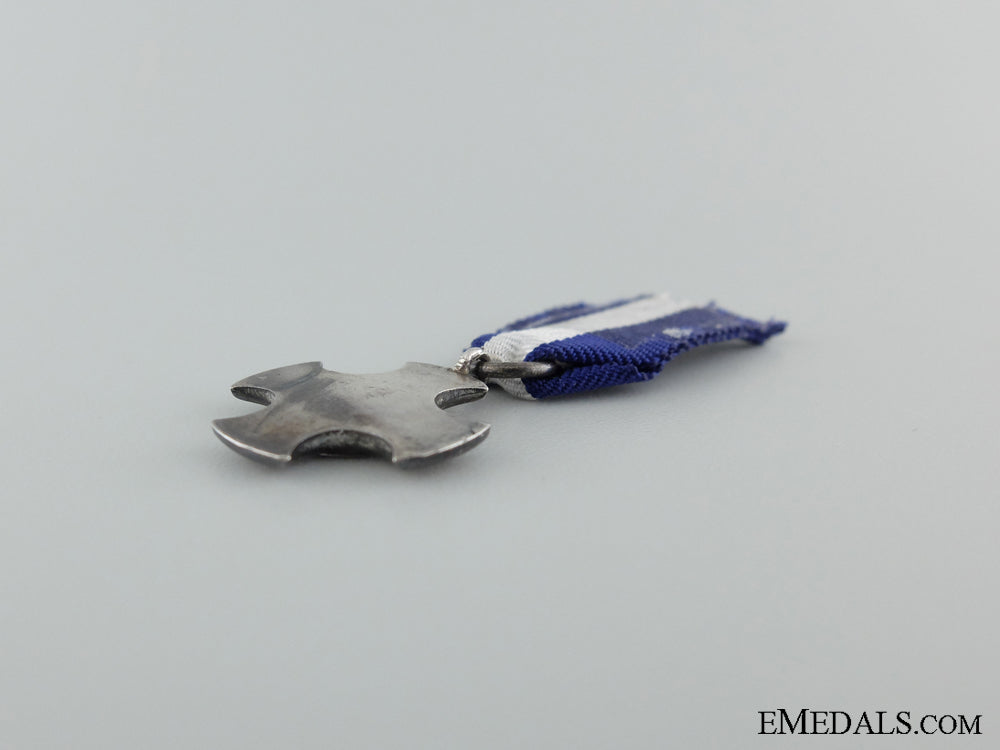a_miniature_wwii_distinguished_service_cross_img_18.jpg537f7e7facd57