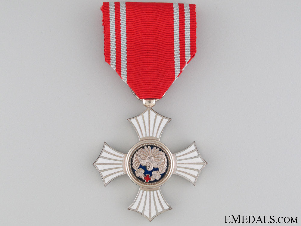 the_red_cross_order_of_merit_img_8088_copy.jpg52a0dda70f05c