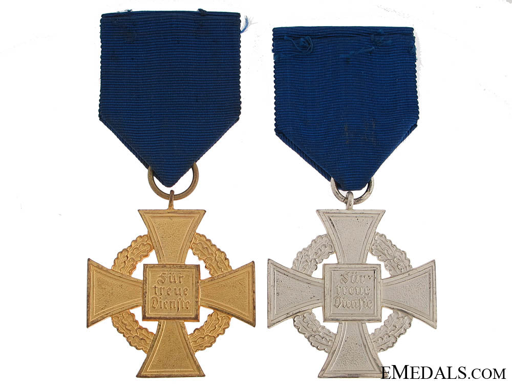 two_faithful_service_crosses_img_8595_copy