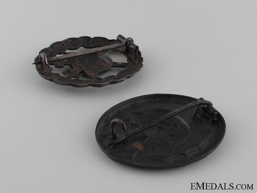two_black_grade_wound_badges_img_8750_copy