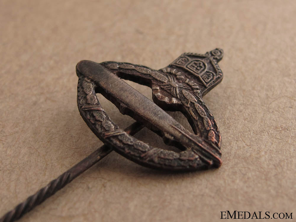 a_miniature_zeppelin_stickpin_img_8893_copy.jpg518aaa2c1b349