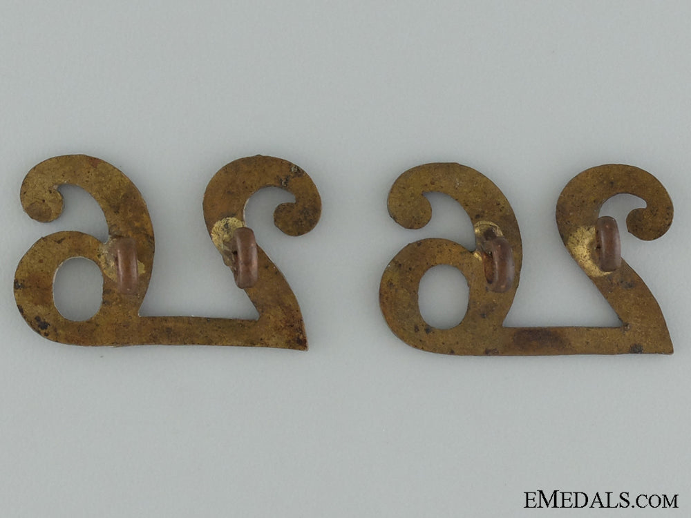 wwi26_th_infantry_battalion_collar_insignia_pair_img_90.jpg53761a3d57ff9