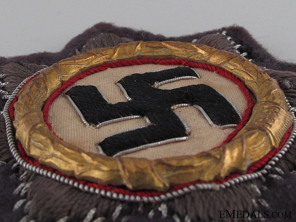 a_luftwaffe_issue_german_cross_in_gold_img_9360_copy