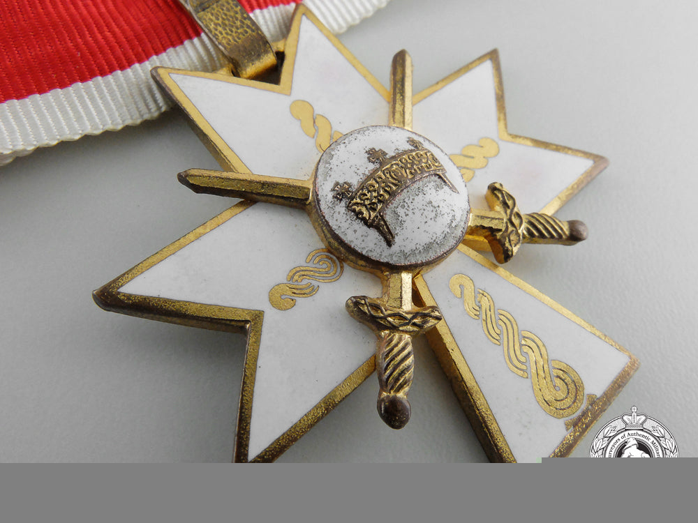 a_croatian_order_of_king_zvonimir's_crown;3_rd_class_with_swords(_military_division)_j_037
