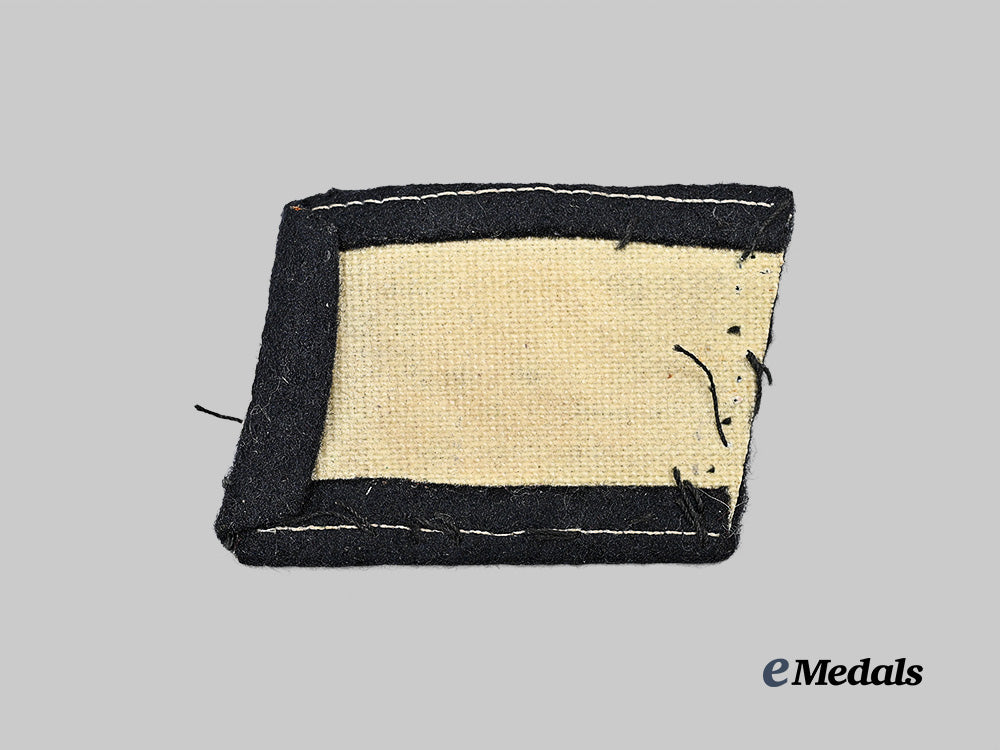 germany,_s_s._a3rd_s_s_panzer_division_totenkopf_collar_tab,_late-_war_variant_e_medals__g62968_3