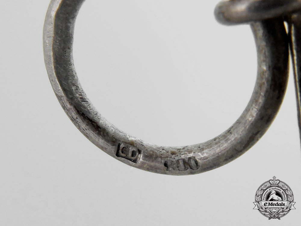 an_iron_cross19142_nd_class_with_case_by_carl_dillenius_k_007_1