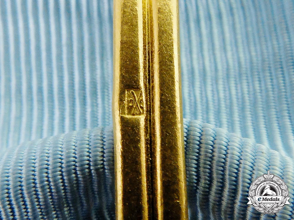 a_french_medal_of_the_academic_society_of_letters,_arts_and_sciences,_commander's_neck_badge_k_117_2_1