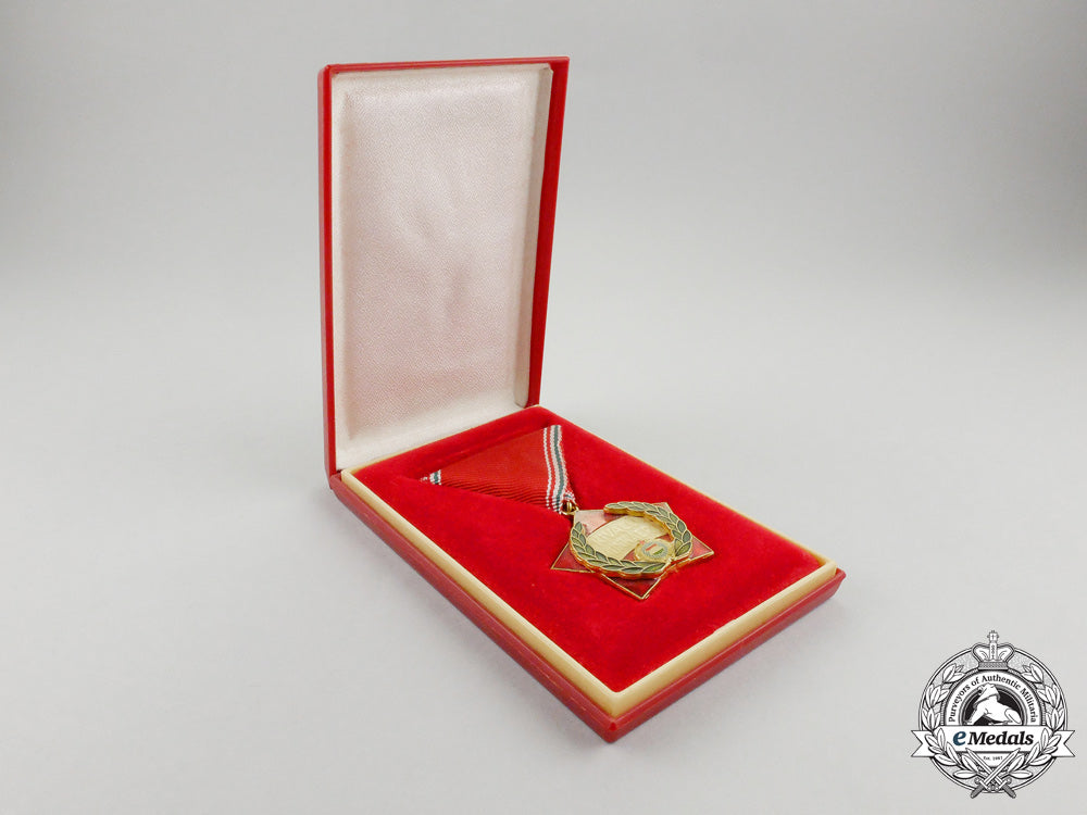 a_socialist_hungary_medal_for_outstanding_production_and_work_service_k_368_1