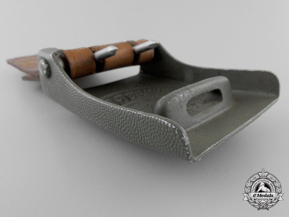 an_army_enlisted_man's_belt_buckle_by_gebr._gloerfeld_lüdenscheid_k_561