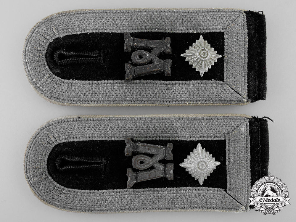 a_hermann_göring_division;_panzer_feldwebel’s_shoulder_straps_k_629