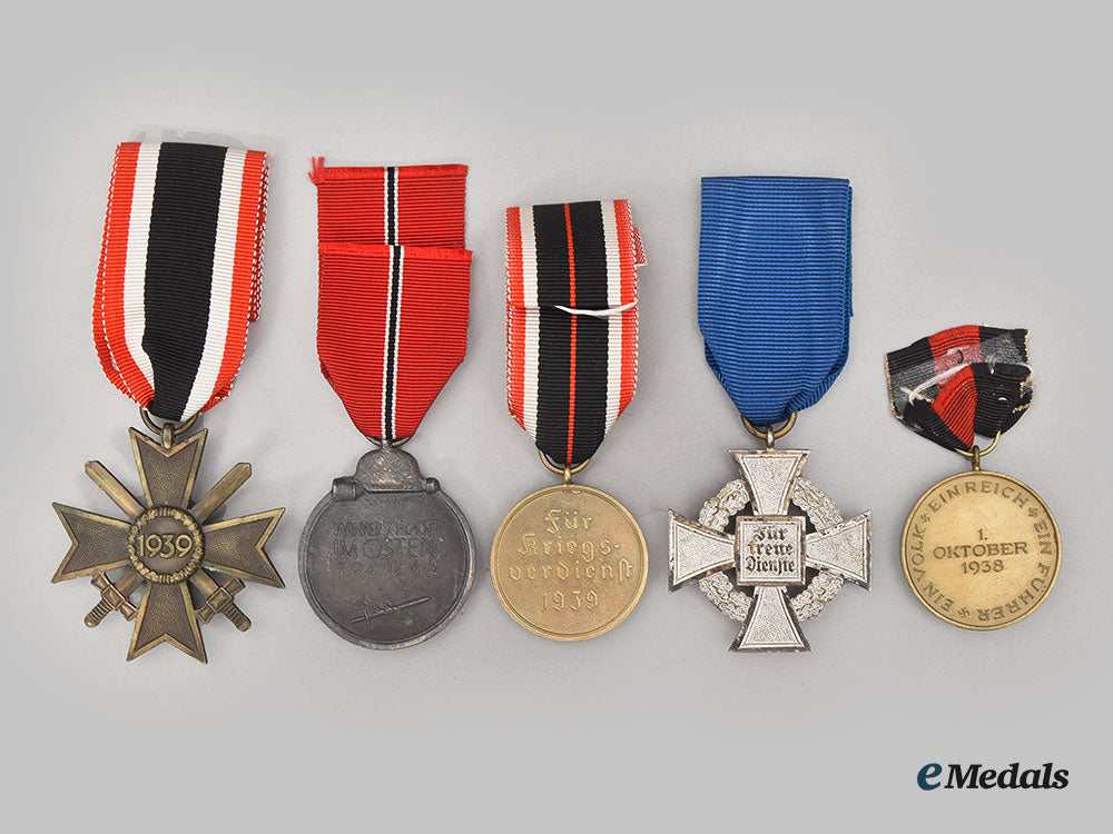 germany,_third_reich._a_mixed_lot_of_decorations_l22__mnc4673_095