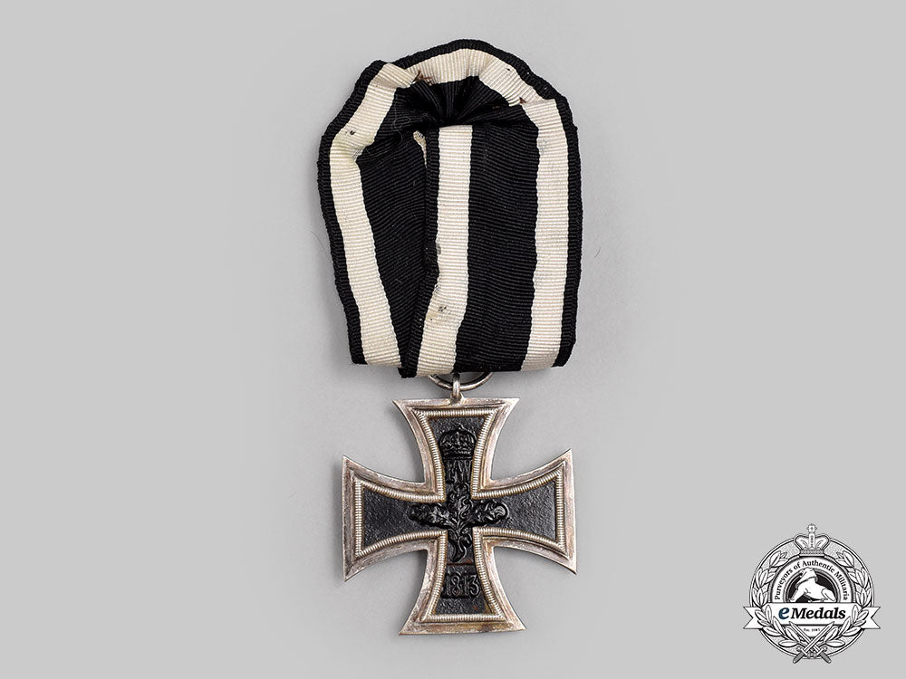 germany,_imperial._a1914_iron_cross_ii_class,_with_award_document_to_unteroffizier_der_reserve_heinrich_hofmann_l22_mnc0008_101