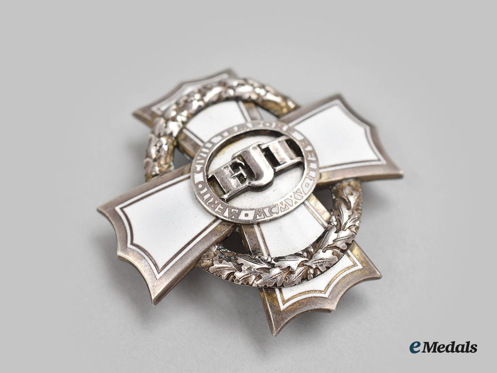 austria,_imperial._a_war_cross_for_civil_merit,_iii_class_cross_l22_mnc0039_491_1