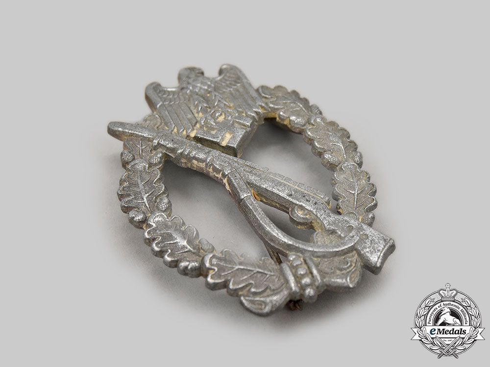 germany,_wehrmacht._an_infantry_assault_badge,_silver_grade,_by_funcke&_brüninghaus_l22_mnc0115_284