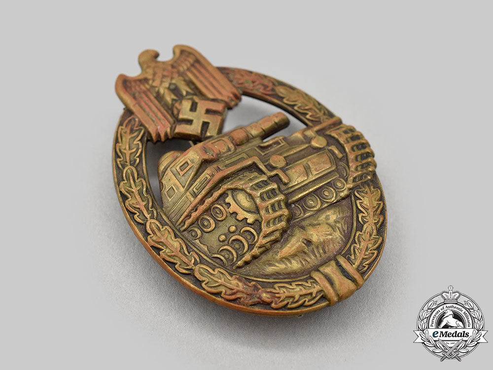 germany,_wehrmacht._a_panzer_assault_badge,_bronze_grade_l22_mnc0150_089