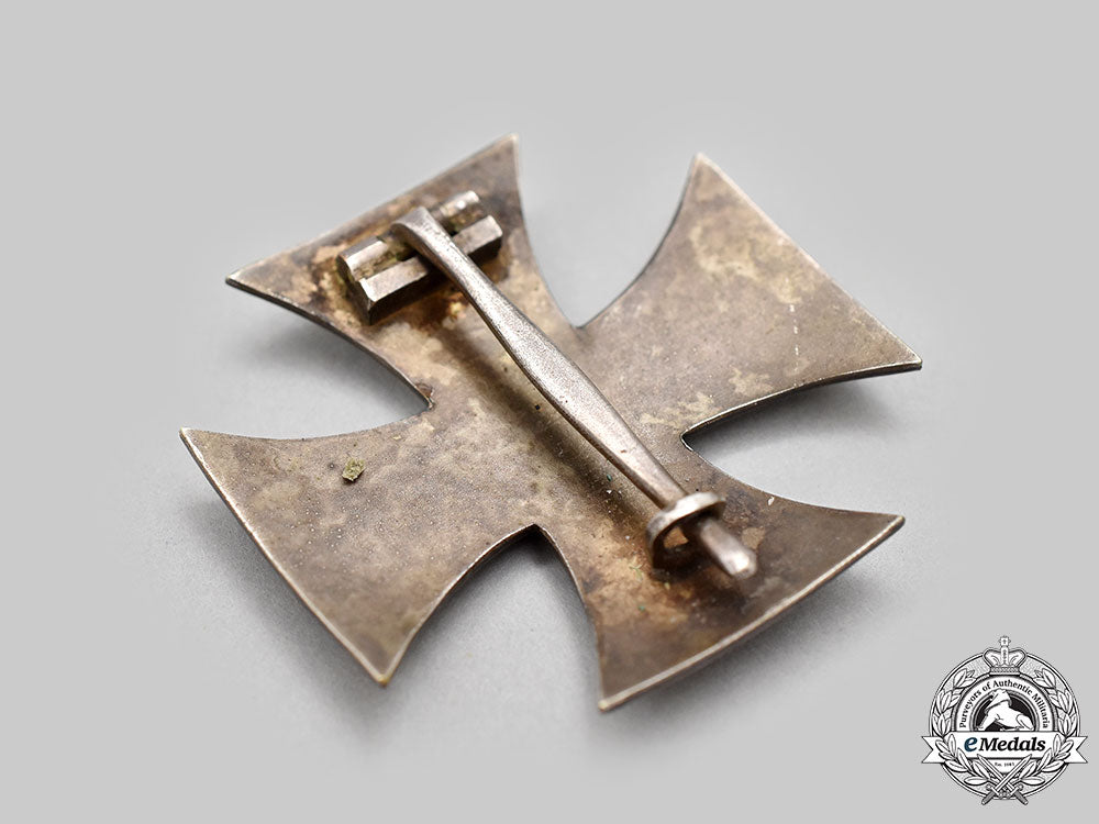 germany,_imperial._a1914_iron_cross_i_class_l22_mnc0331_197_1