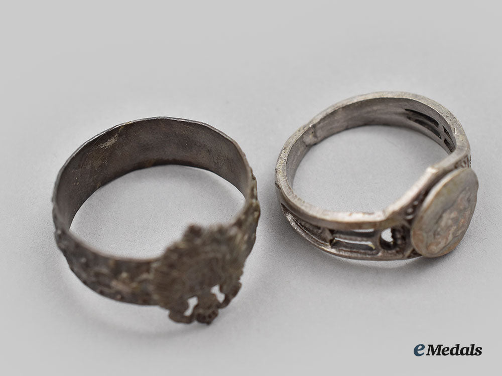 austria,_imperial._a_lot_of_two_patriotic_rings_l22_mnc0520_635_1