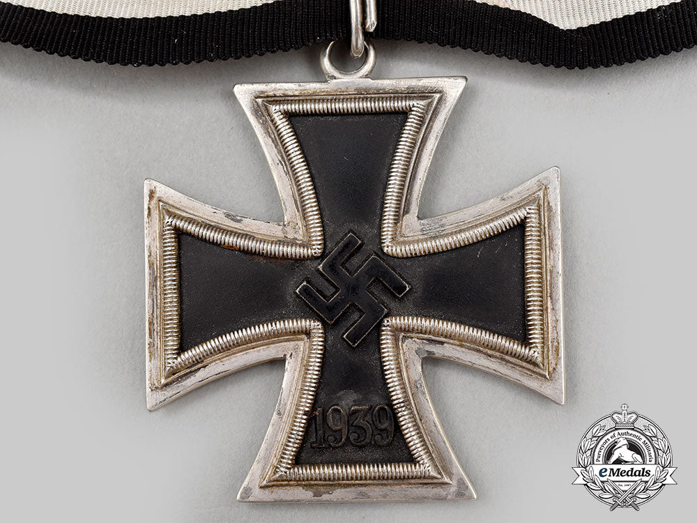 germany,_wehrmacht._a_knight’s_cross_of_the_iron_cross,_lazy2_version_by_c.e._juncker,_with_case_and_dietrich_maerz_certification_l22_mnc0621_291_1