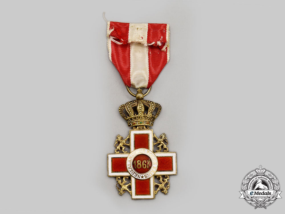 netherlands,_kingdom._a_cross_of_merit_of_the_netherlands_red_cross_l22_mnc0624_210