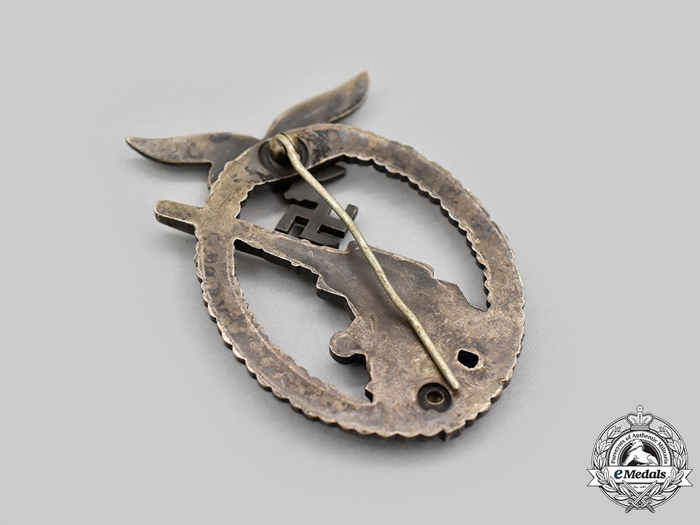 germany,_luftwaffe._a_flak_badge_l22_mnc0691_402