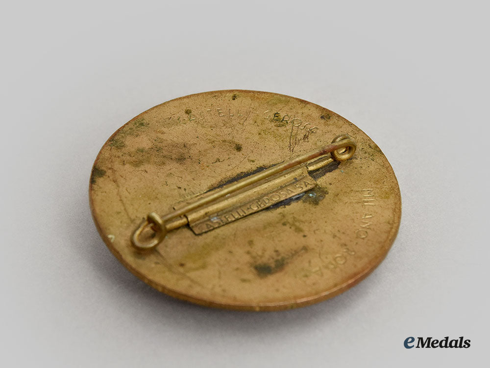 italy,_kingdom._a_national_recreational_club_conference_of_bands_and_choirs_badge,_by_castelli-_gerosa_l22_mnc0712_617_1