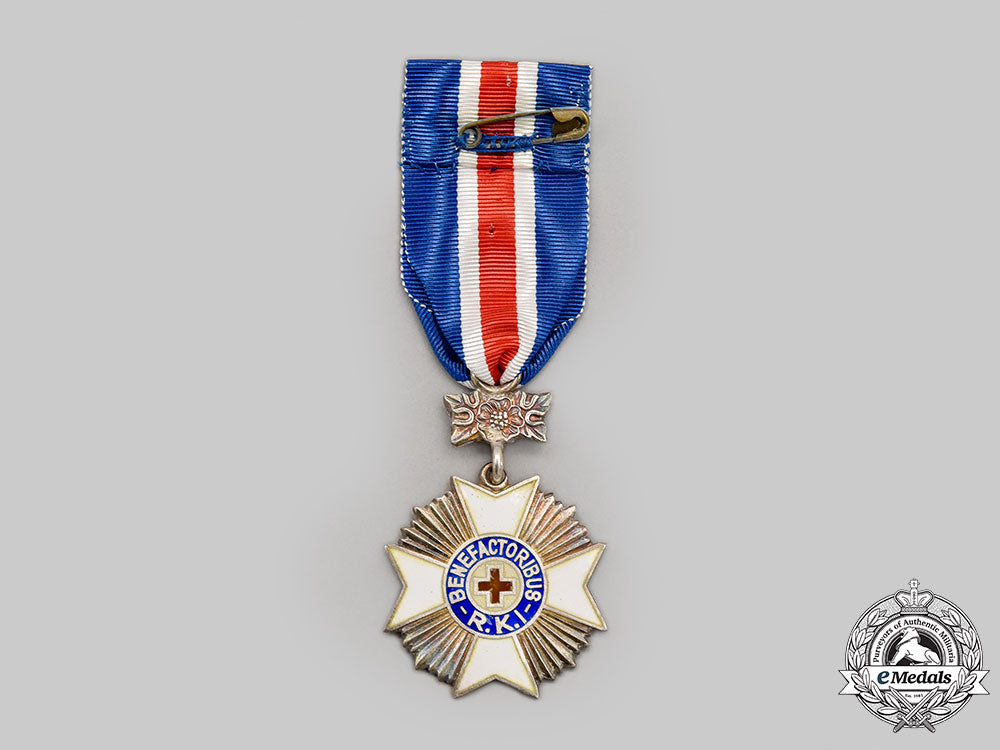 iceland,_republic._a_cross_of_the_icelandic_red_cross,_ii_class_l22_mnc0744_276