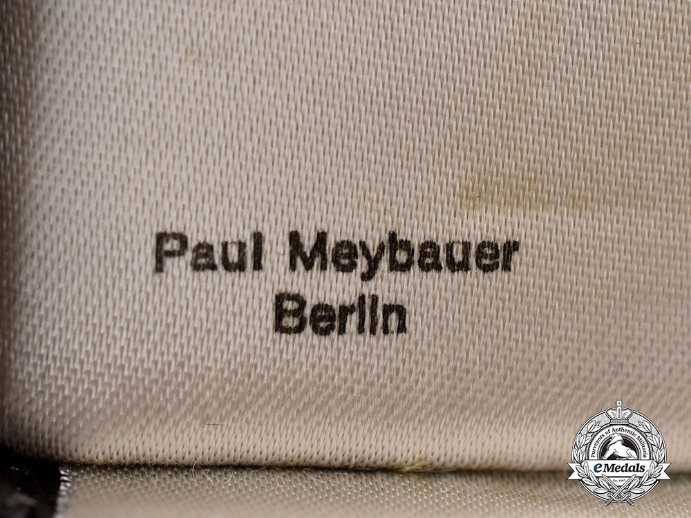 germany,_wehrmacht._a_presentation_case_for_a1939_iron_cross_i_cass,_by_paul_meybauer_l22_mnc0955_450