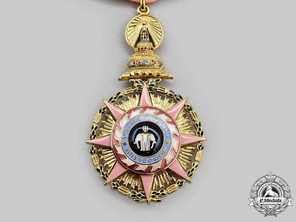 thailand,_kingdom._a_most_illustrious_order_of_chula_chom_klao,_grand_cross_l22_mnc0997_548_1