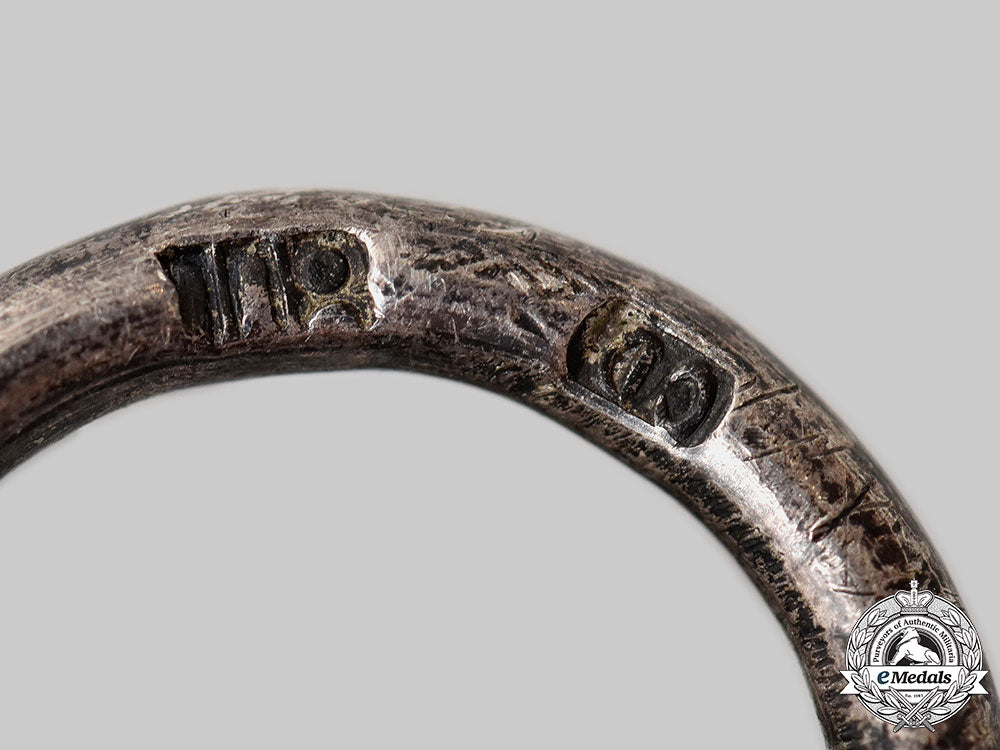 germany,_imperial._a1914_iron_cross_ii_class,_in_silver,_by_carl_dillenius_l22_mnc1044_443