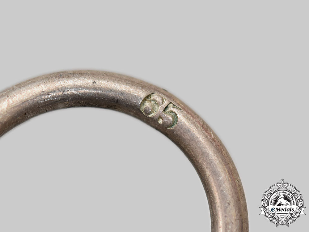 germany,_wehrmacht._a1939_iron_cross_ii_class,_by_klein&_quenzer_l22_mnc1072_458