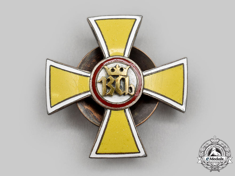 poland,_republic._a17_th_lancers_regiment_of_king_boleslaw_chrobry_badge,_type_i_l22_mnc1263_715