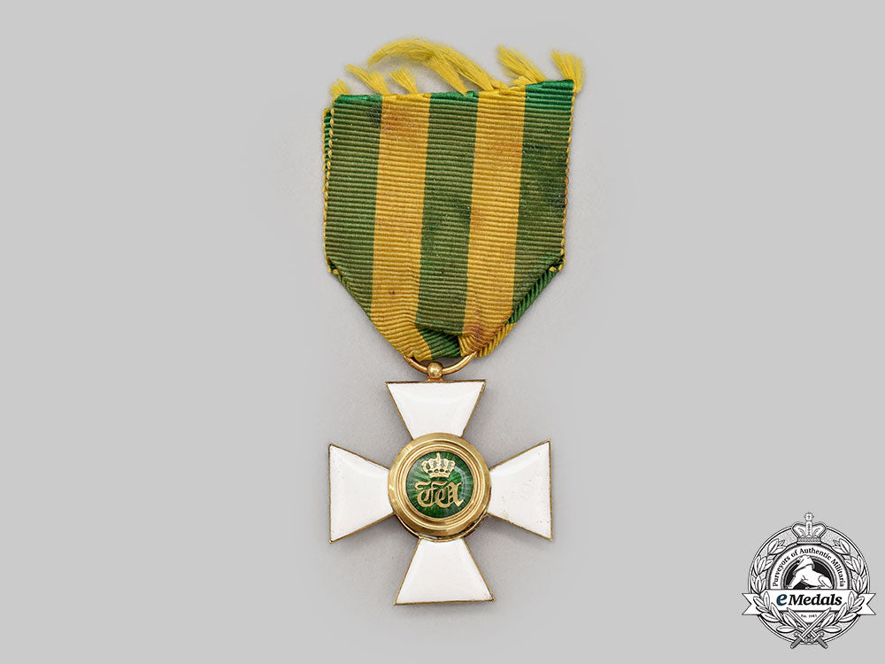 luxembourg,_kingdom._an_order_of_the_oak_crown,_knights_cross_in_gold,_c.1890_l22_mnc1331_612_1_1_1_1_1