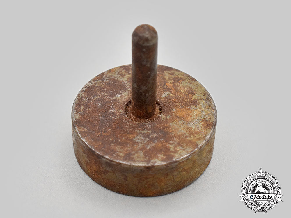 germany,_luftwaffe._a_central_petroleum_department_stamp_l22_mnc1346_647_1