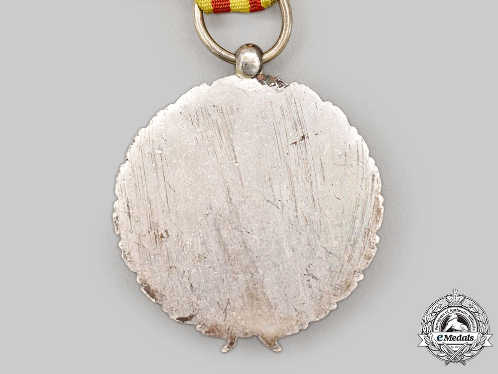 spain,_facsist_state._a_medal_of_suffering_for_the_nation,_ii_class,1936-1937_period_issue_l22_mnc1450_660_1_1_1