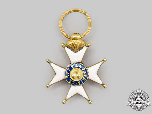 spain,_kingdom._a_royal_and_military_order_of_st_ferdinand_in_gold,_reduced_size,_c.1825_l22_mnc1452_661_1_1