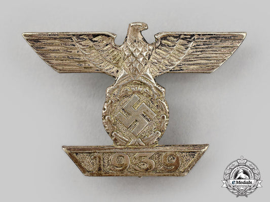 germany,_wehrmacht._a1939_clasp_to_the_iron_cross_i_class,_type_ii,_by_b.h._mayer_l22_mnc1470_716