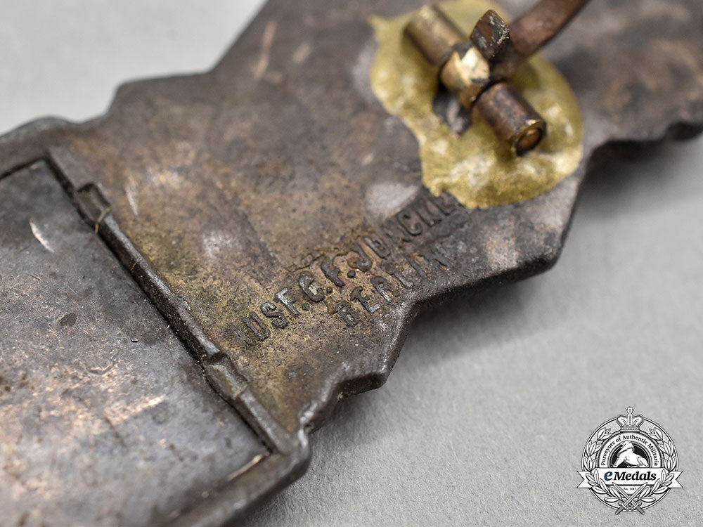 germany,_wehrmacht._a_close_combat_clasp,_bronze_grade,_by_c.e._juncker_l22_mnc1500_733