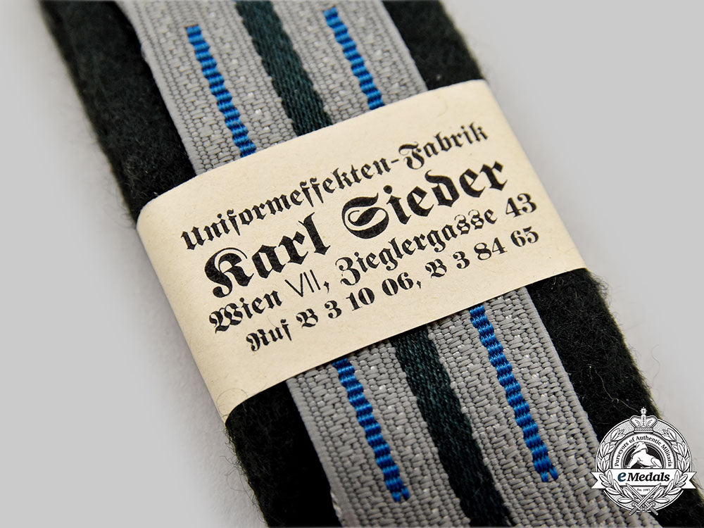 germany._a_mixed_lot_of_insignia_l22_mnc1528_647