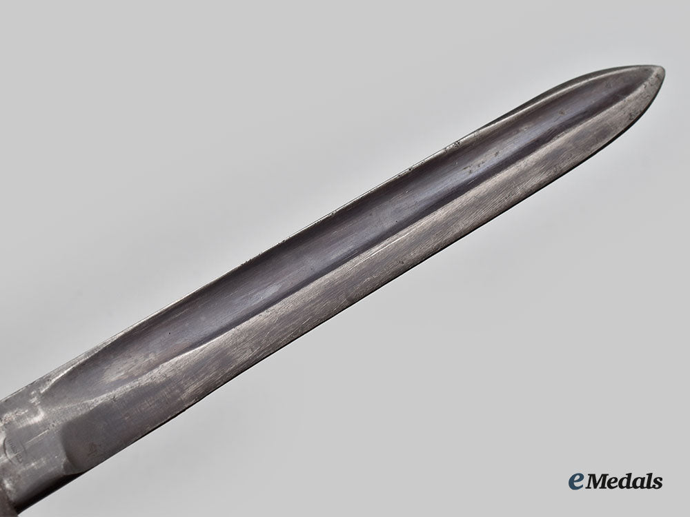 italy,_kingdom._a_m1886_rifle_bayonet,_by_brescia_l22_mnc1629_220