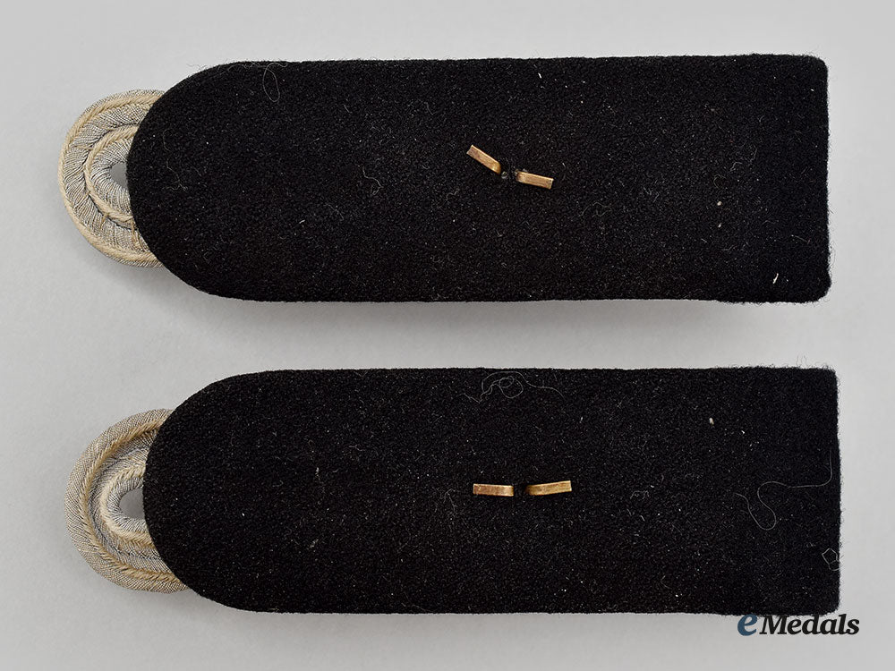 germany,_ss._a_set_of_waffen-_ss_infantry_obersturmbannführer_shoulder_boards_l22_mnc1795_261