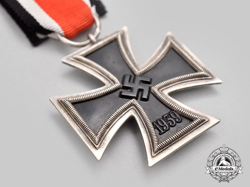 germany,_wehrmacht._a_mint1939_iron_cross_ii_class_l22_mnc1858_259