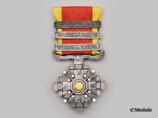 japan,_manchukuo._an_order_of_the_pillars_of_the_state,_vi_class_l22_mnc1933_536