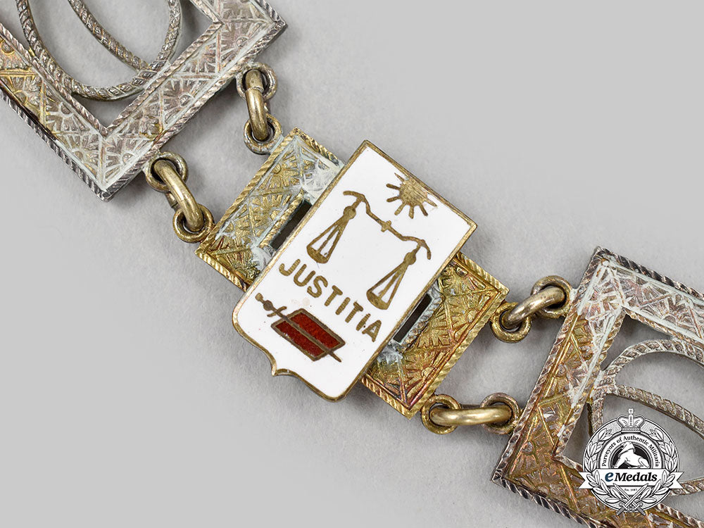 spain,_fascist_state._an_order_of_saint_raymond_of_penafort,_cross_of_honour_collar_and_star,_c.1940_l22_mnc2431_224_1