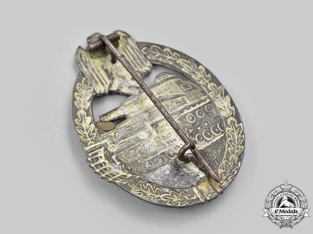 germany,_wehrmacht._a_panzer_assault_badge,_silver_grade_l22_mnc2478_267_1
