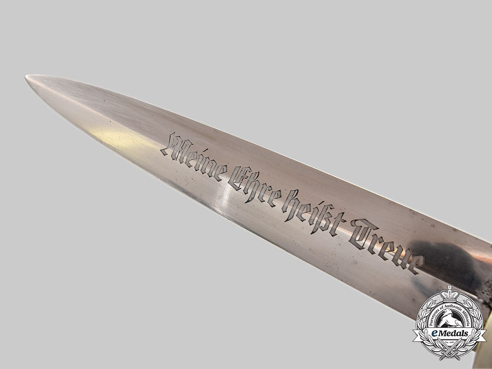 germany,_ss._a_model1933_dagger,_by_gottlieb_hammesfahr_l22_mnc2621_332