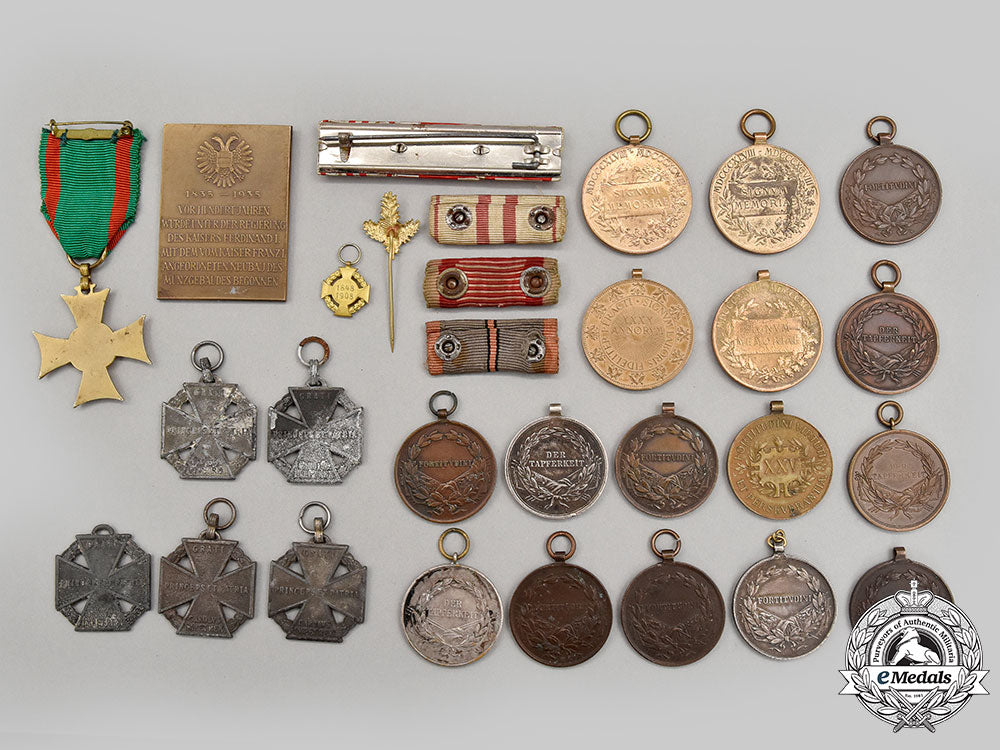 austria,_empire,_republic._a_lot_of_twenty-_nine_assorted_items_l22_mnc2756_384_1