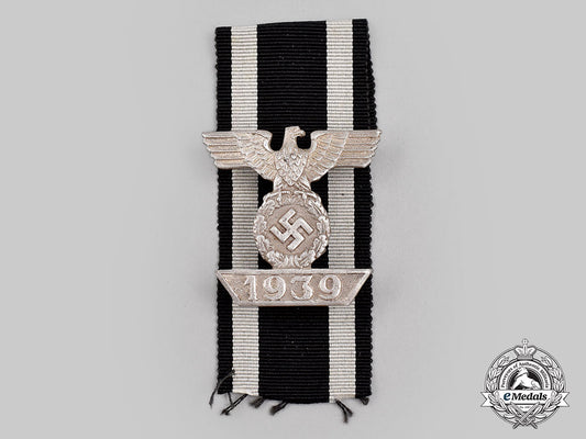 germany,_wehrmacht._a1939_clasp_to_the_iron_cross_ii_class,_type_ii,_by_boerger&_co._l22_mnc2793_562