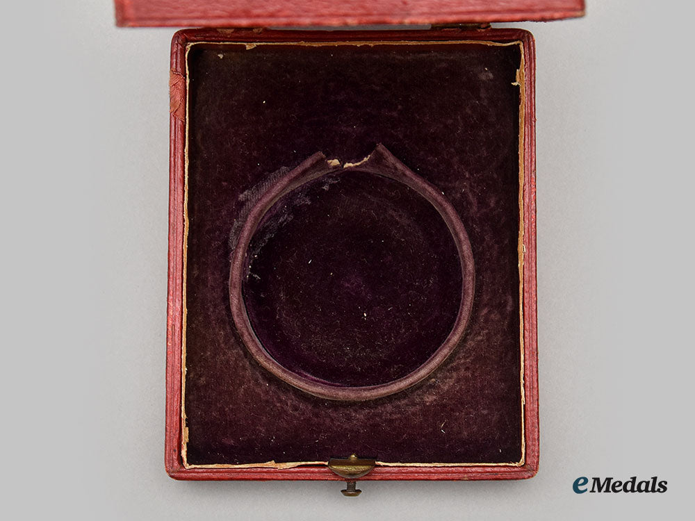 russia,_imperial._a_fine_presentation_watch_case_l22_mnc2798_932