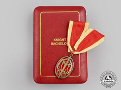 United Kingdom. A Knight Bachelor's Neck Badge (1973 To Date), Cased