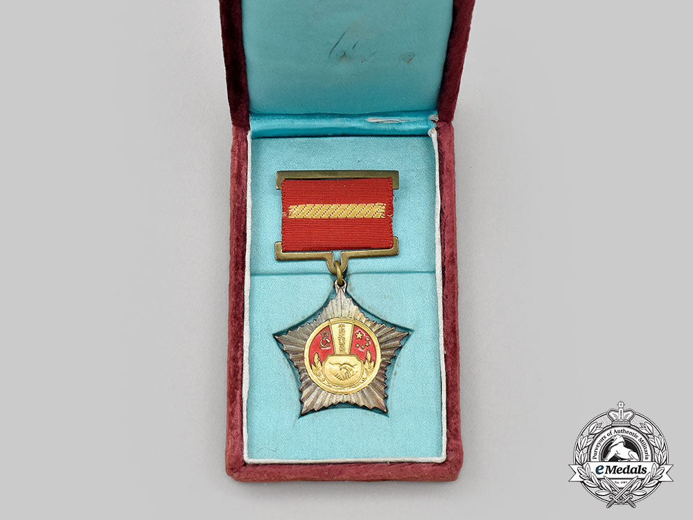 china,_people's_republic._a_china-_soviet_civil_aviation_company_medal1954,_cased_l22_mnc2989_553_1
